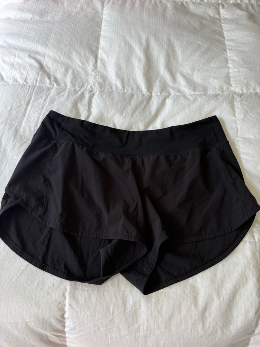 lululemon athletica Black Speed Up High Rise short